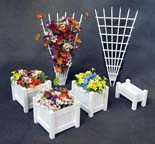 palnter and trellis set